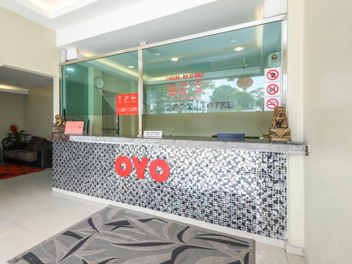 Oyo 1136 Pd Star Hotel 波德申 外观 照片