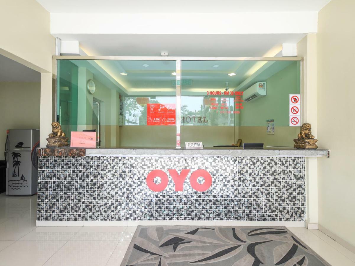 Oyo 1136 Pd Star Hotel 波德申 外观 照片