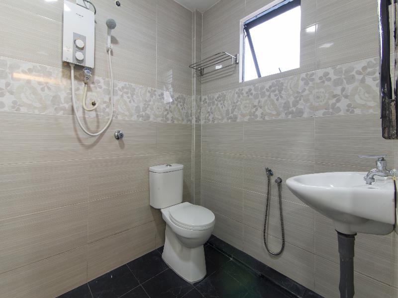 Oyo 1136 Pd Star Hotel 波德申 外观 照片