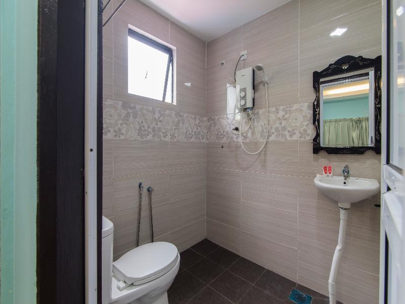 Oyo 1136 Pd Star Hotel 波德申 外观 照片